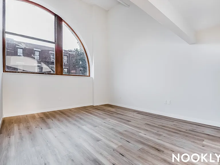 619 Throop Ave #2J — Photo 5