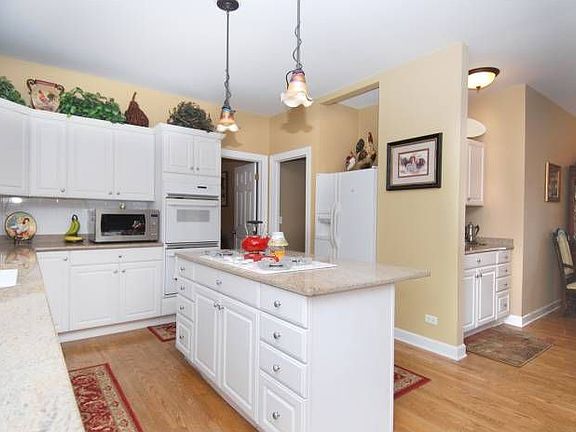 3rd image of 1252 N Jack Pine Ct