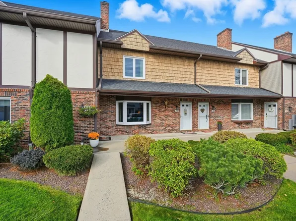 20 Castle Hill Rd Unit D, Agawam, MA 01001