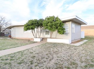 1607 Sycamore St, Big Spring, TX 79720