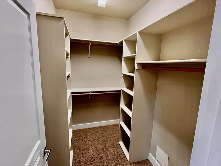 2905 E Pine Hollow Ln — Photo 19