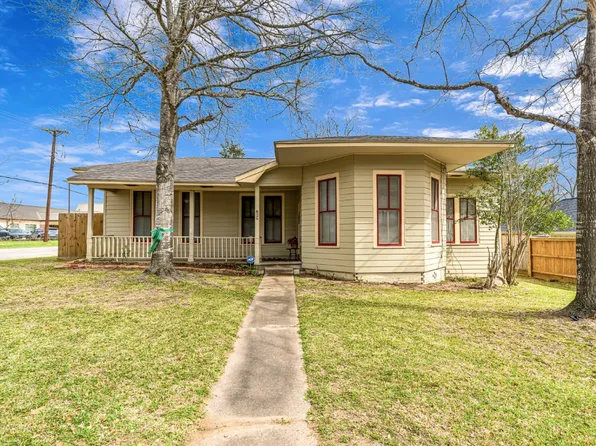 7 W Austin St, Bellville, TX 77418