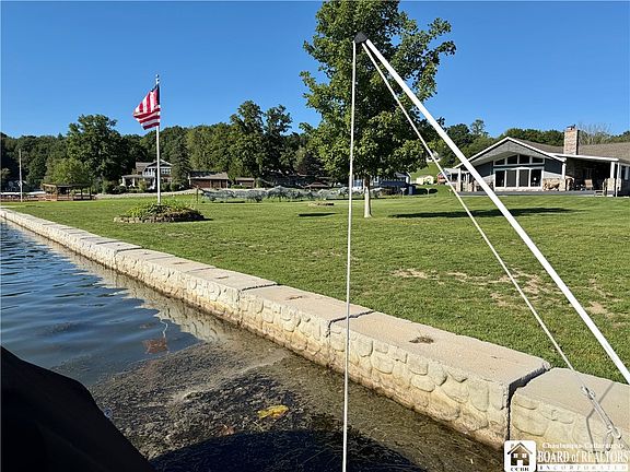 5th image of 2589 Sunnyside Rd