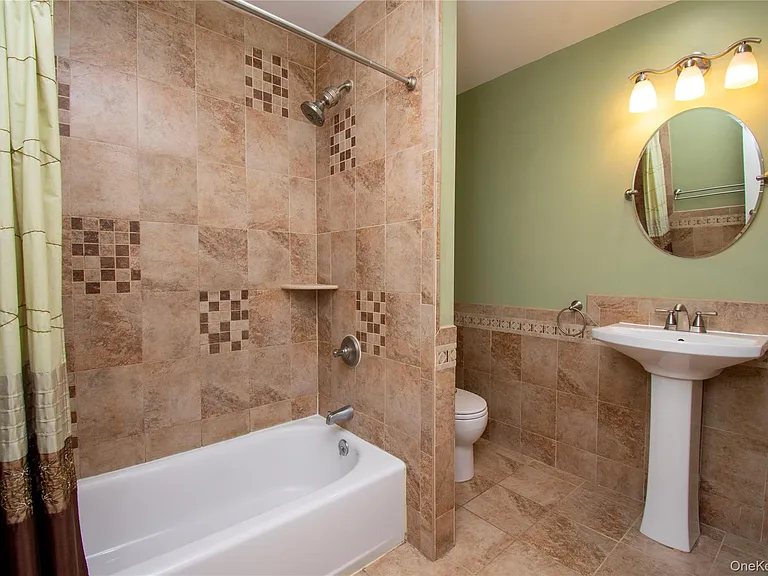 154 Spring Valley St #1 — Photo 11