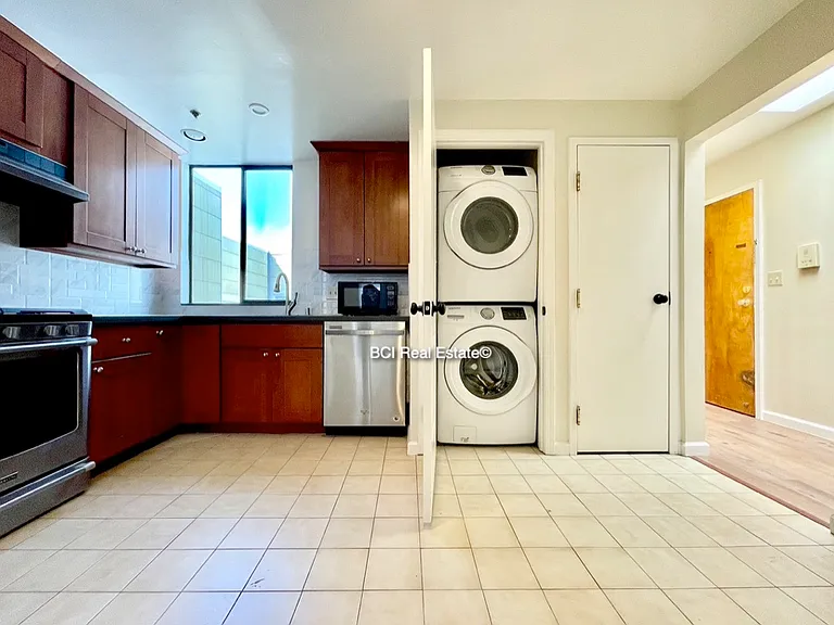 5522A California St #A — Photo 11