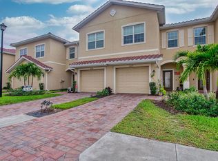 2620 Blossom Way, Naples, FL 34120
