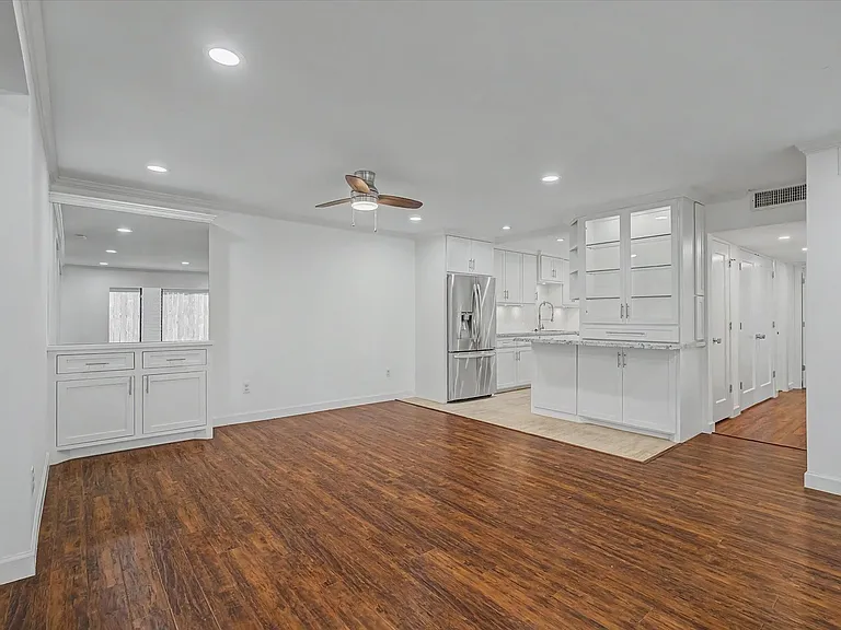 7575 Katy Fwy #4 — Photo 18