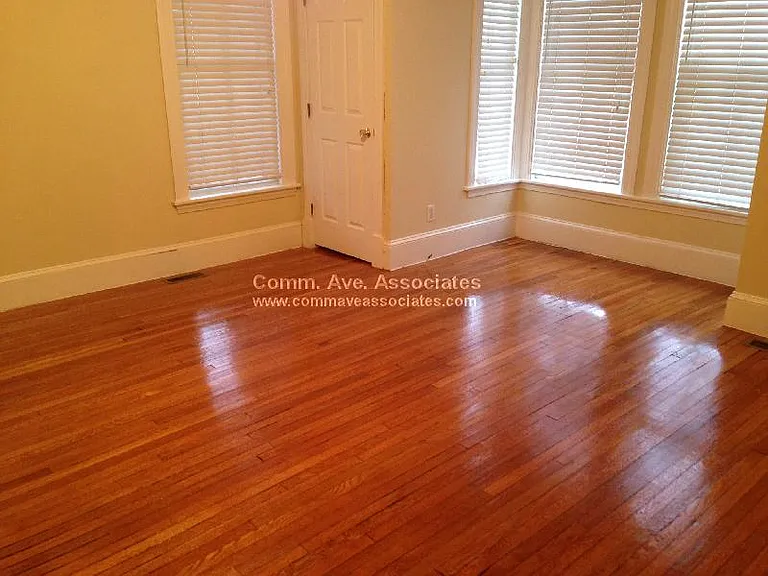 62 Maple St #1 — Photo 16