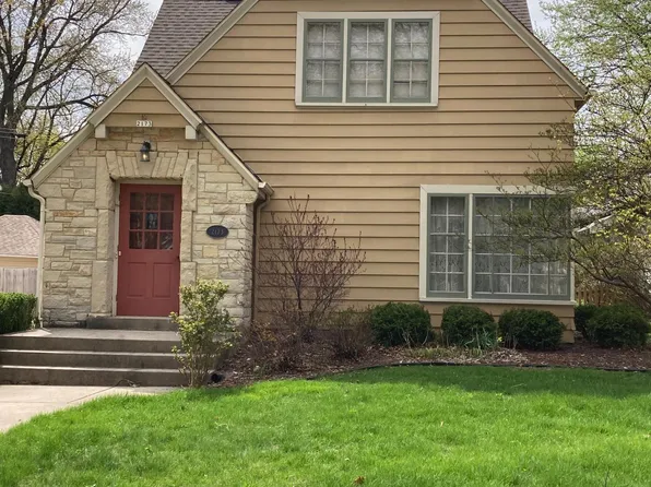 2173 N 73rd St, Wauwatosa, WI 53213