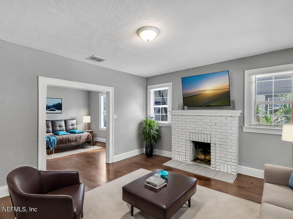 1st image of 423 WOODBINE Street