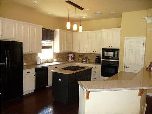 1st image of 3105 Country Lake Ct