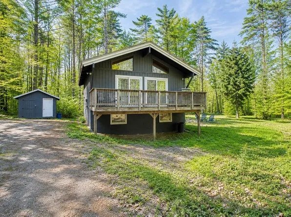 41 Tabor Circle, Albany, NH 03838