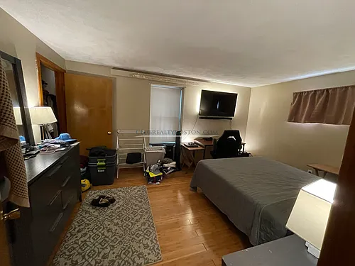 344 Market St #7 Photo 1