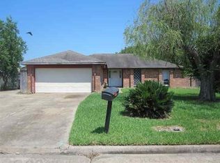 4225 Willow Bend Ln, Port Arthur, TX 77642