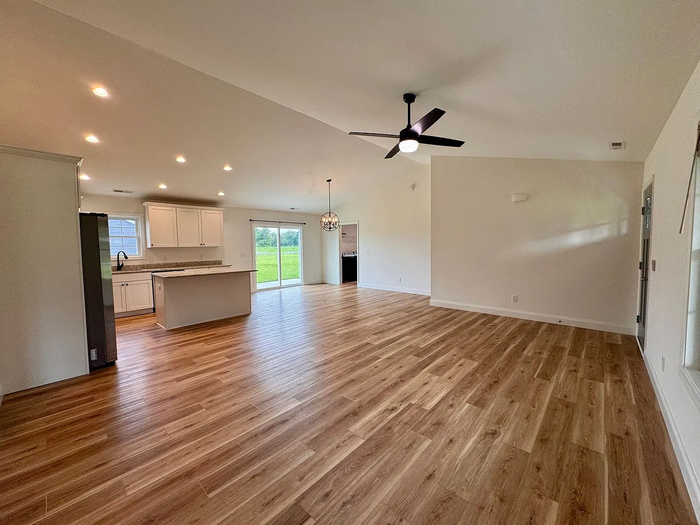 Single Family Home for Rent in Dayton — Photo 4