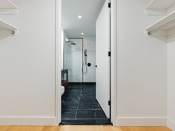 4th image of 224 W 124th St #1712