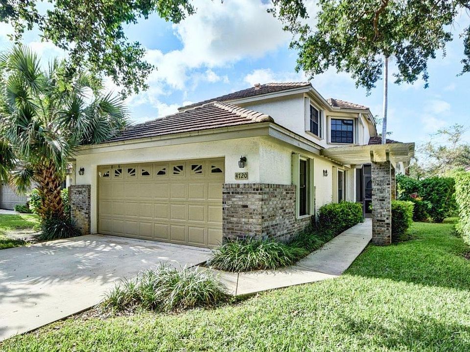1st image of 4720 Sherwood Forest Dr