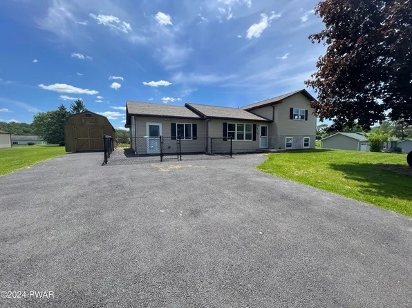 32 2nd St, Honesdale, PA 18405