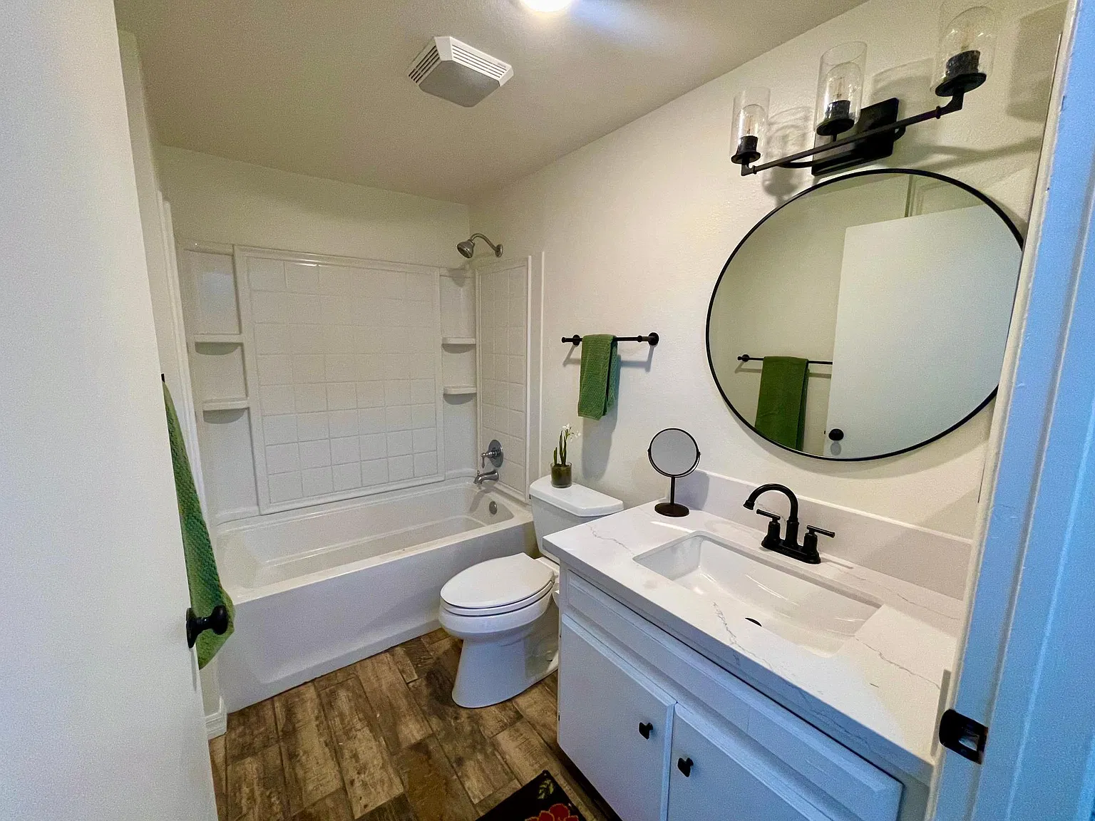 3941 N Granada Ave — Photo 3