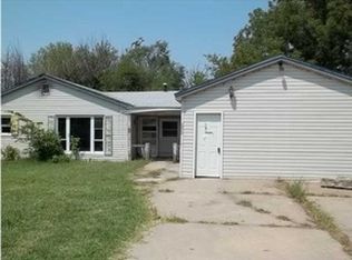 2023 S Crest St, Wichita, KS 67207