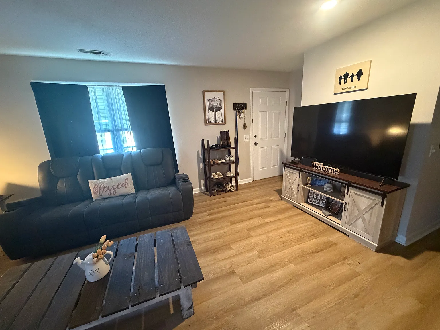 3 bed, 1104 sqft, $1,695 — Photo 4