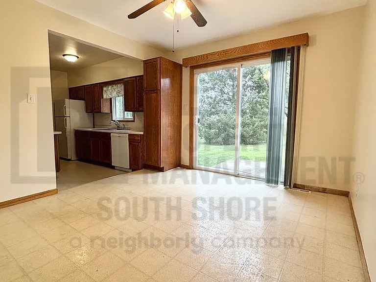 1513 Monticello Park Dr — Photo 4