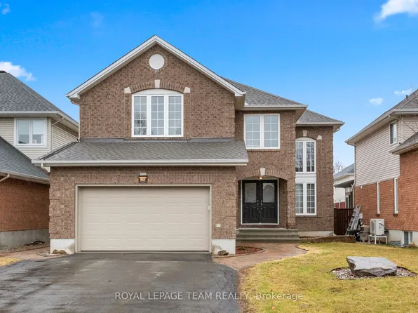 844 Giant Cedars Cres, Ottawa, ON K1V 1N9