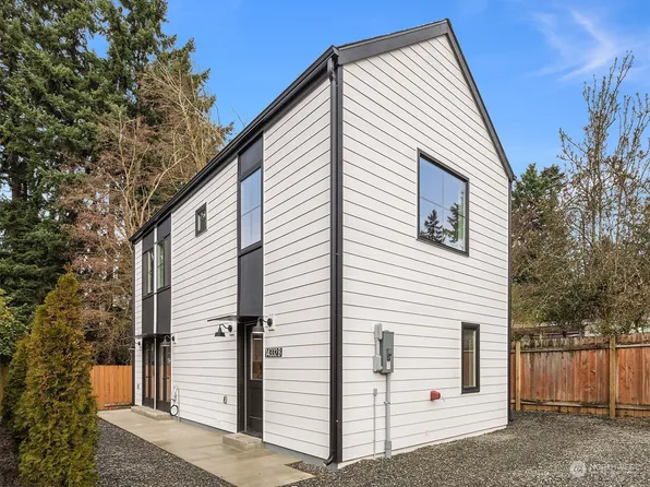 14332 Meridian Avenue N #B, Seattle, WA 98133
