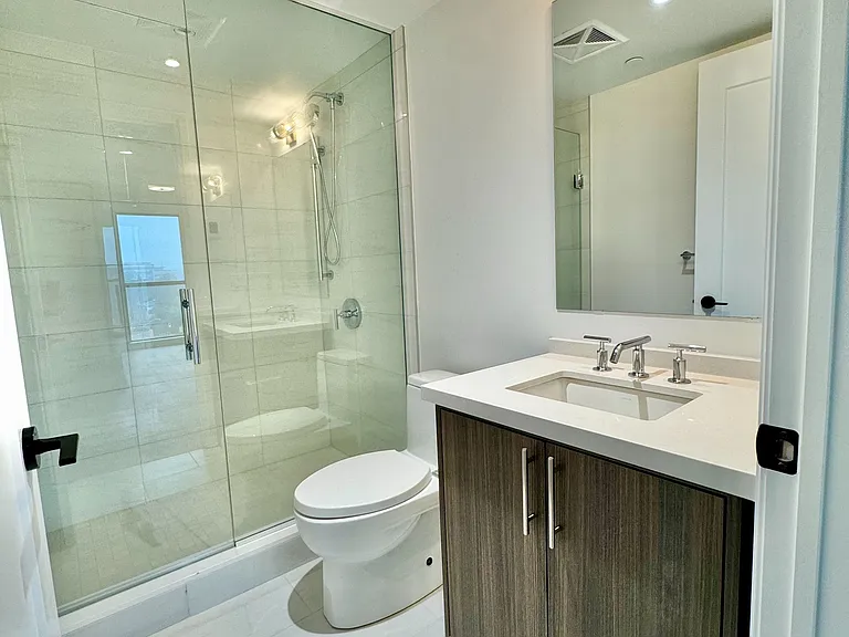 505 Glencairn Ave #319 — Photo 8