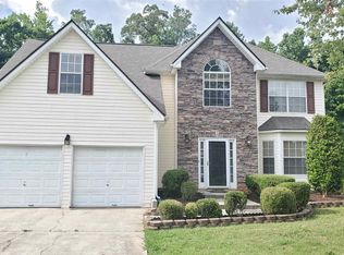 9324 Carnes Crossing Cir, Jonesboro, GA