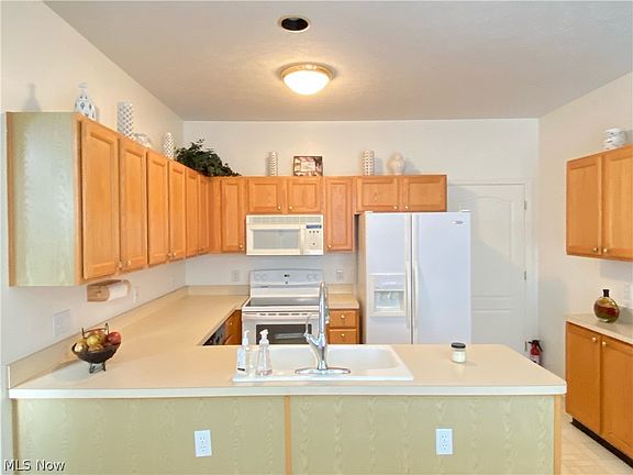 3rd image of 3447 E Prescott Cir #8D