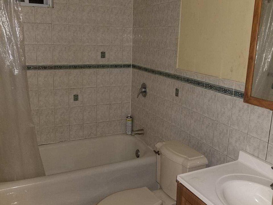 1st image of 29 Arsdale Ter APT 2