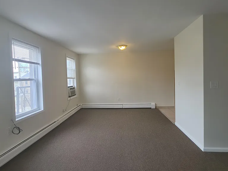 77 Colgate St #3 — Photo 4