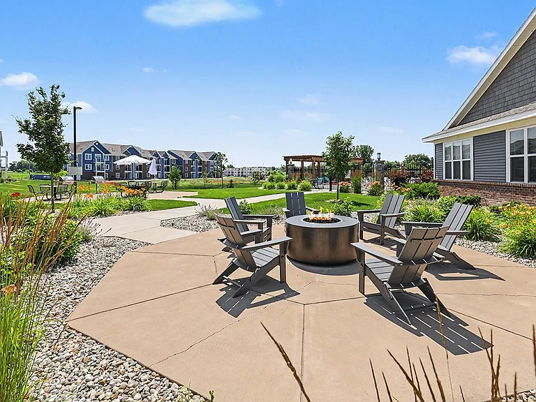 Meadowbrooke Apartment Homes — Photo 125