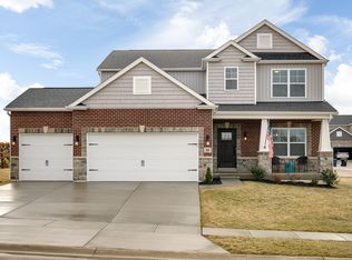 505 Parque Retiro Dr, Wentzville, MO 63385