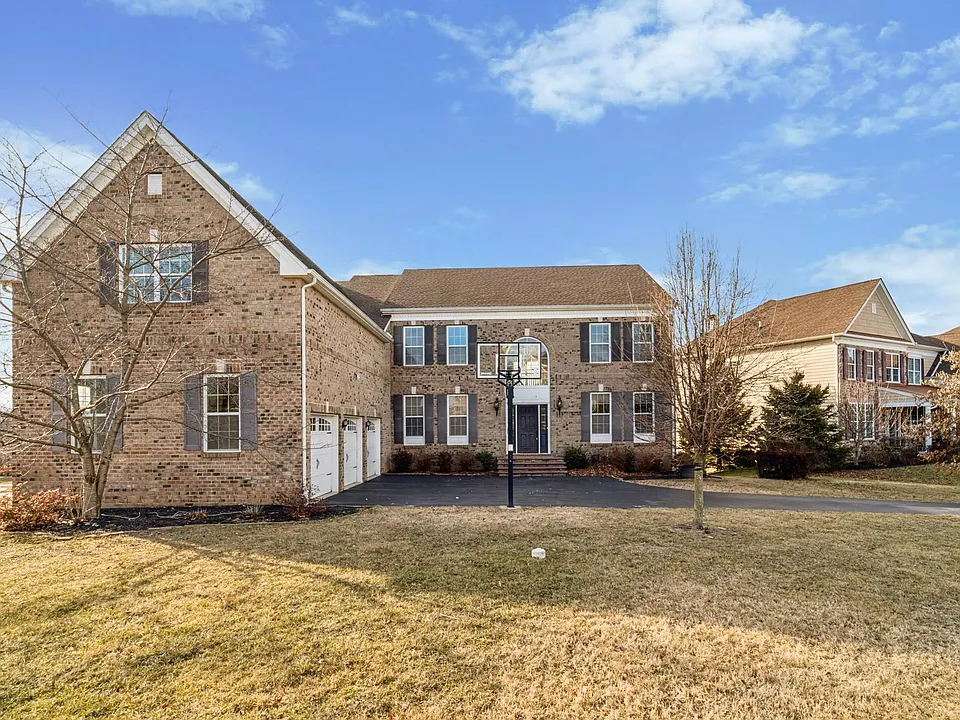 178 Pratt Ln