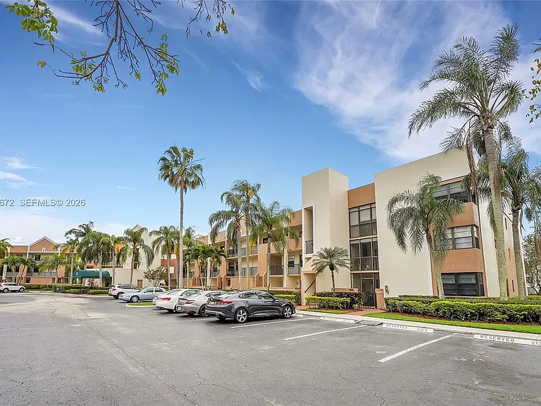 7250 Fairfax Dr #302 — Photo 7
