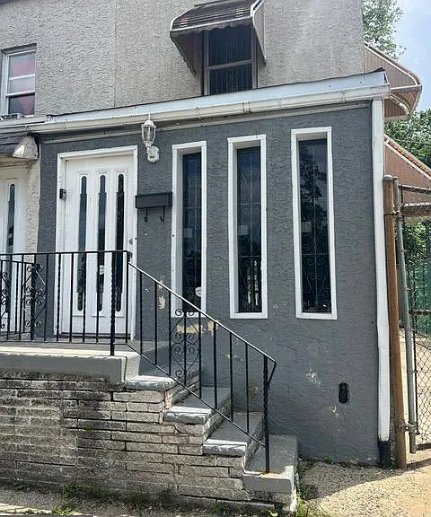 2070 E Haines St — Photo 1