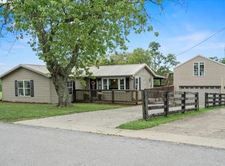 235 Milner Rd, Versailles, KY 40383