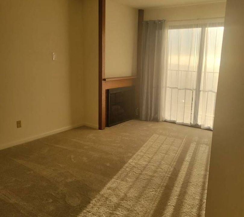 1st image of 98 Parkridge Dr Unit 205