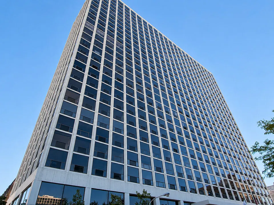 4343 N Clarendon Ave #2709