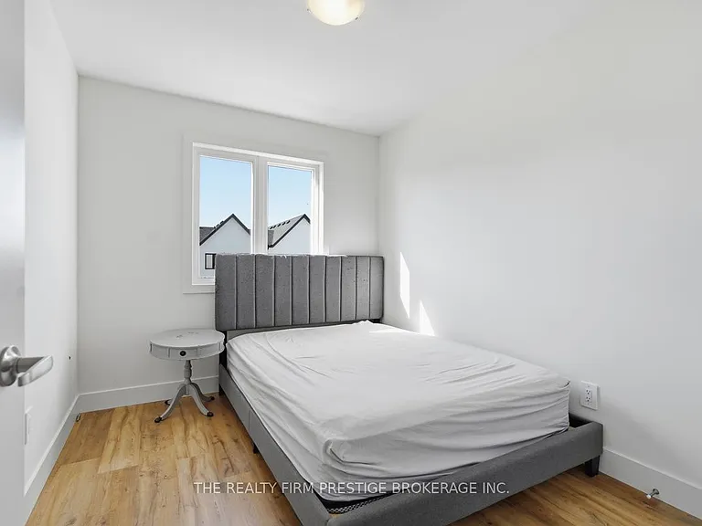 1595 Capri Cres #28 — Photo 20