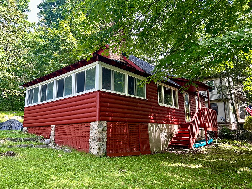 1st image of 516 Pocasset Rd