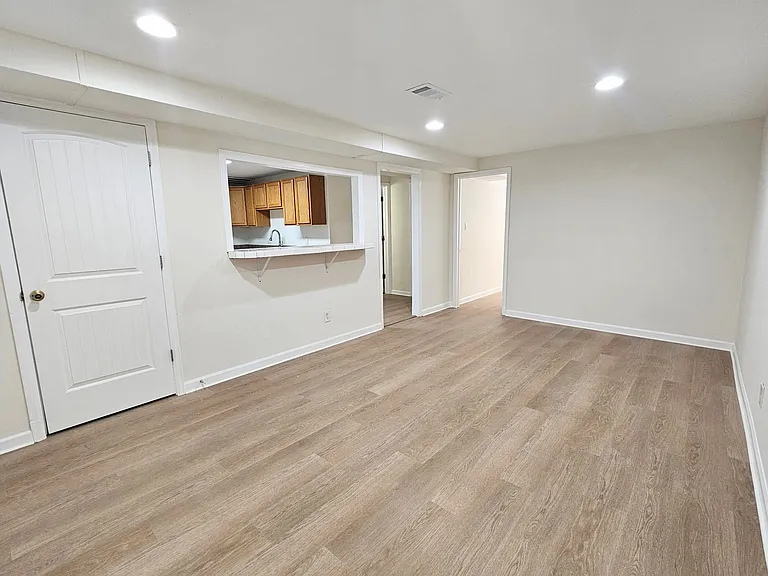 10495 E 22nd Ave #2 — Photo 9