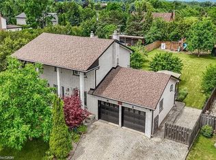 217 Jones Rd, Hamilton, ON L8E 5J4