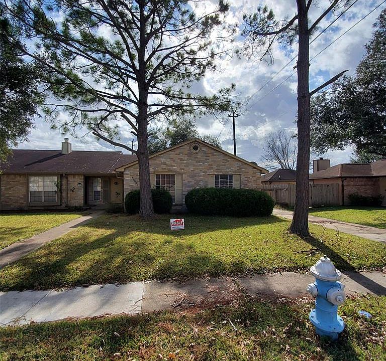1st image of 13921 Bonnercrest Dr