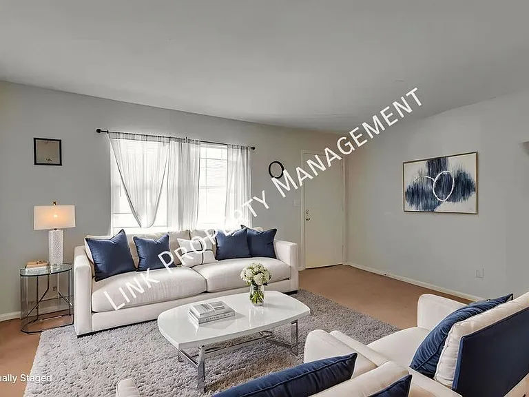 3620 Missionaire Ave — Photo 2