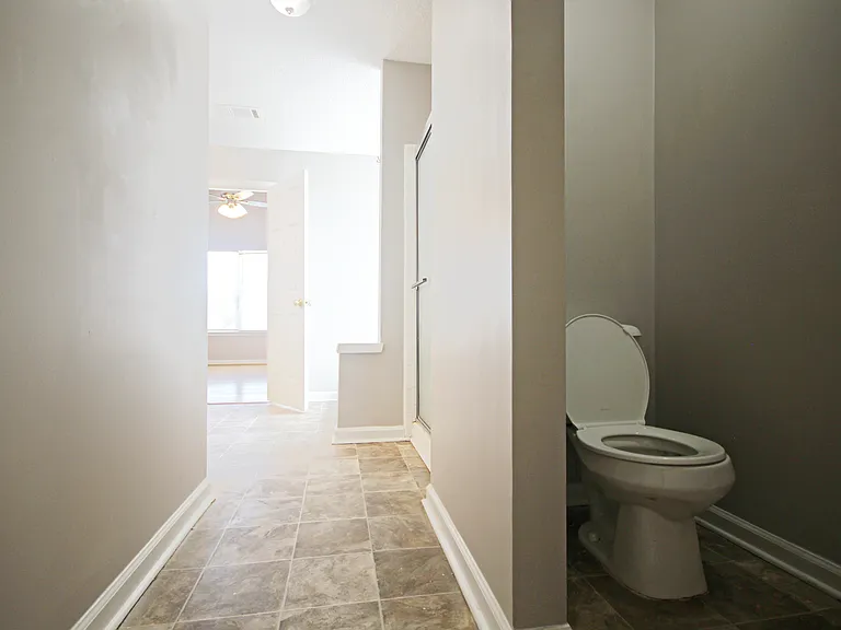 401 Bottesford Dr NW — Photo 27