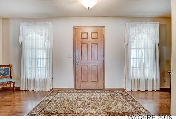 4th image of 774 Queensbury Dr