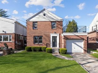 251-05 51st Avenue, Little Neck, NY 11362